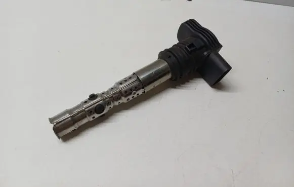 Volkswagen PASSAT B5.5 High voltage ignition coil U5003