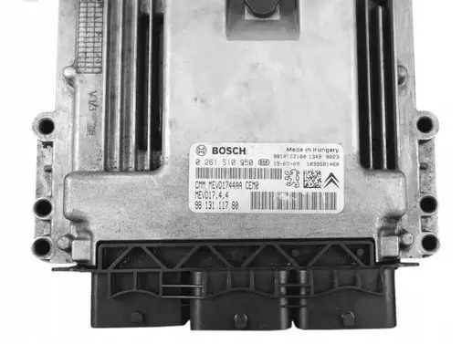 Peugeot 208 I Engine control unit/module 9813111780