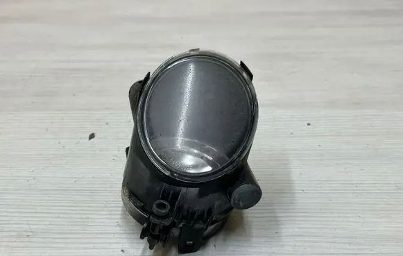 Volvo V70 Front fog light 30698774