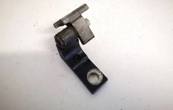Alfa Romeo 159 Rear door lower hinge