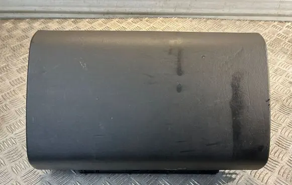 Glove box