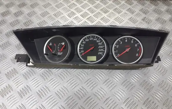 Nissan Primera Speedometer (instrument cluster) AV603