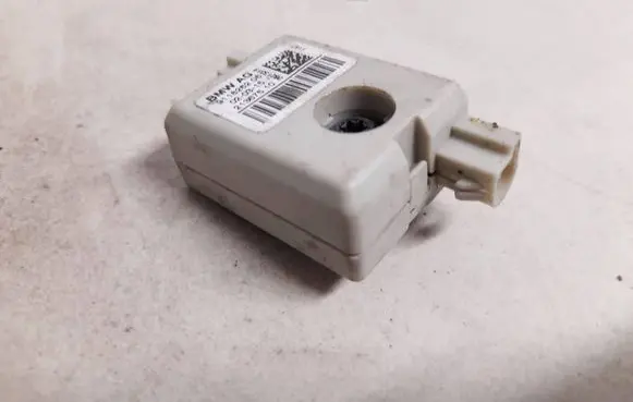 BMW 5 F10 F11 Antenna control unit 911826206 9118262