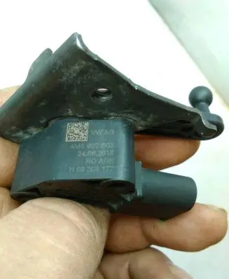 Audi A4 S4 B9 Headlight/headlamp level sensor 8W0941309B