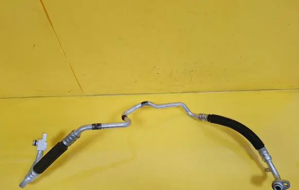 Chrysler Voyager Air conditioning (A/C) pipe/hose 