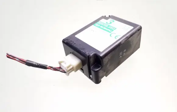 Subaru Forester SH Antenna control unit 88831AG030 2513009020