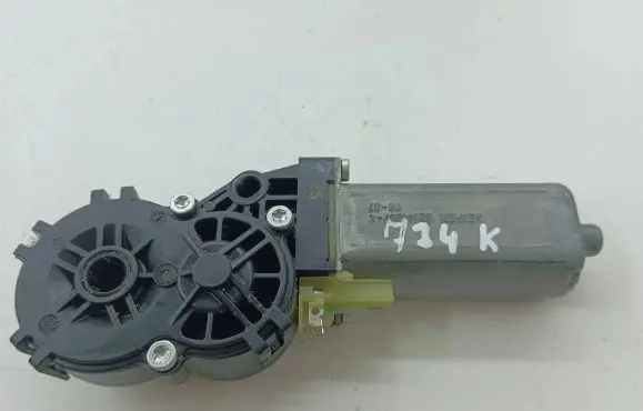 Audi Q7 4L Seat adjustment motor 0390204225