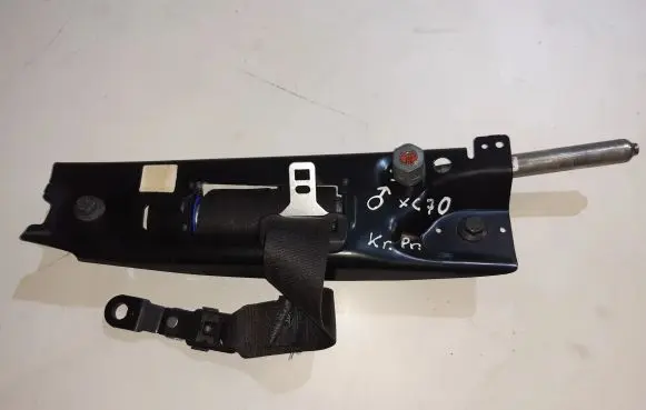 Volvo XC70 Front seatbelt 6069365