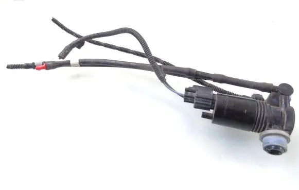 Volvo V40 Windscreen/windshield washer pump 1026810001