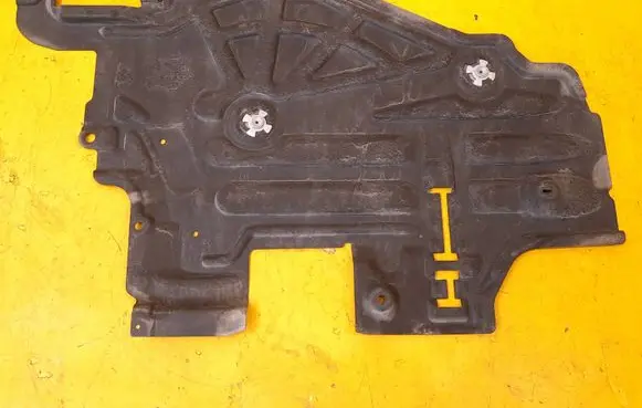 Volvo V60 Front underbody cover/under tray 31420484