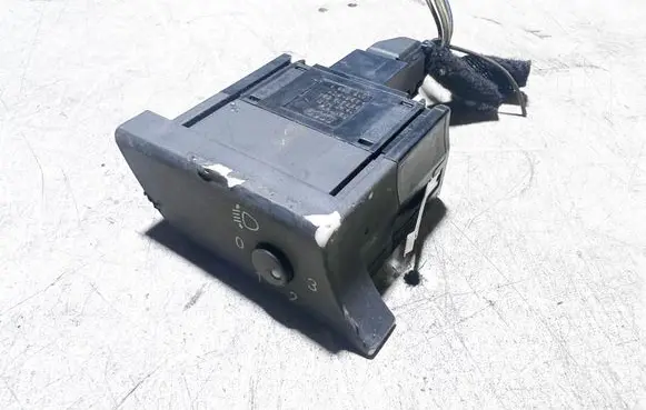 Audi A4 S4 B7 8E 8H Headlight level height control switch 8E2919094