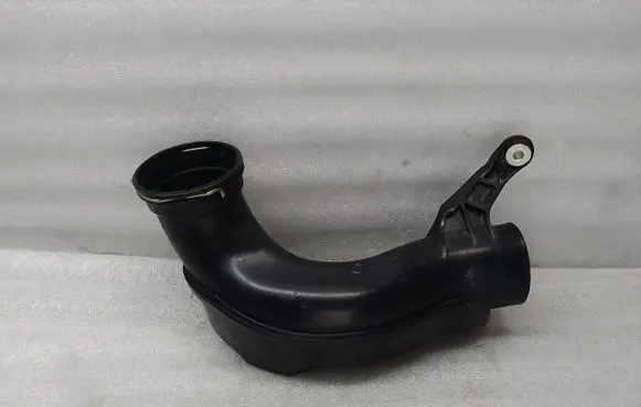 Volvo XC60 Intercooler hose/pipe 31319698