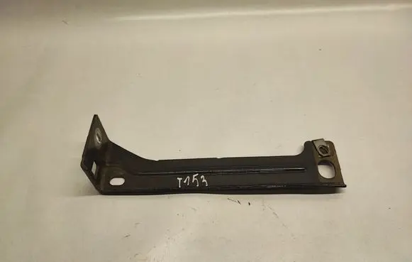 Ford F150 Fender mounting bracket 16A143A