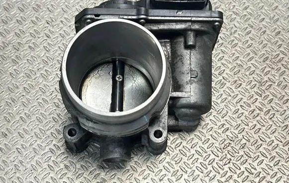 Volvo S90, V90 Throttle valve 31293736 145006T24 45006T24
