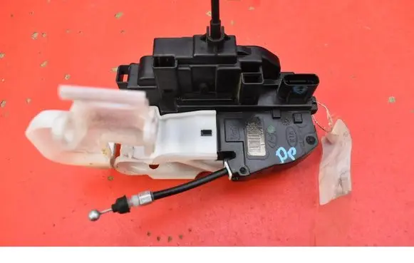 KIA Ceed Front door lock 