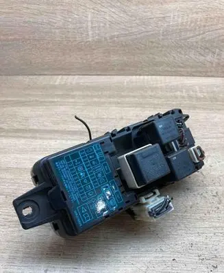Mitsubishi Space Star Fuse module MB953355 MR318828