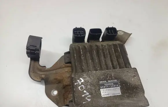 Toyota Corolla Verso E121 Fuel injection control unit/module 8987120070 1310001371