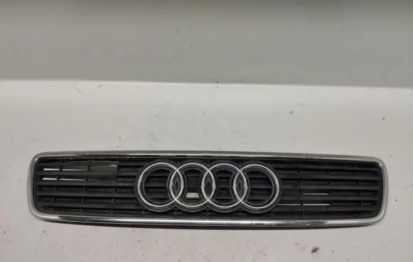 Audi A4 S4 B5 8D Front grill 8D0853651D