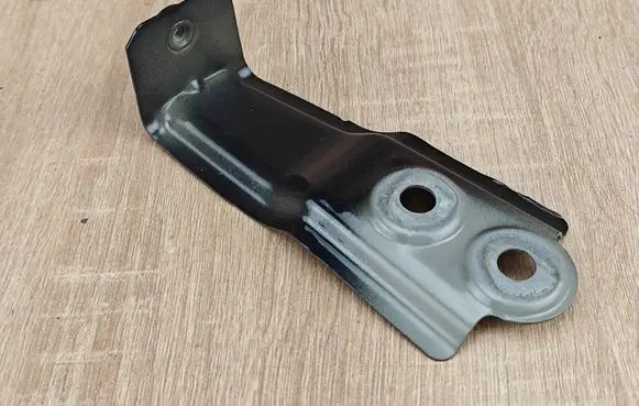 BMW X6 G06 Fender mounting bracket 7418217
