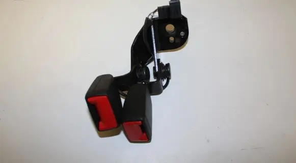 Audi A6 S6 C8 4K Middle seatbelt buckle (rear) 4K8857739AN