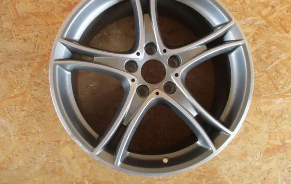R19 alloy rim