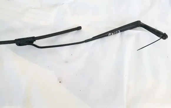 Ford Focus Front wiper blade arm xs4117526bc