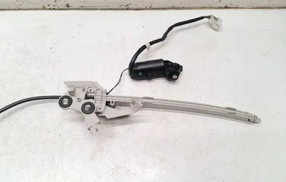 Mercedes-Benz E W212 Curtain motor 9918010435