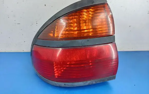 Renault Laguna I Rear/tail lights 7700420122
