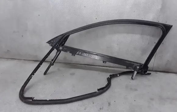 Audi A6 S6 C6 4F Front door window/glass frame 4F08673820