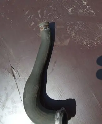 Mercedes-Benz Sprinter W901 W902 W903 W904 Engine coolant pipe/hose