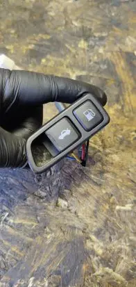 KIA Optima Fuel tank opening switch 935552t050