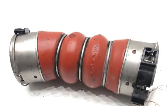 BMW 5 F10 F11 Intercooler hose/pipe 7805401