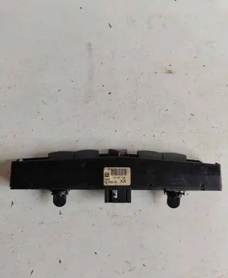 Opel Zafira B Other center console (tunnel) element 03758035