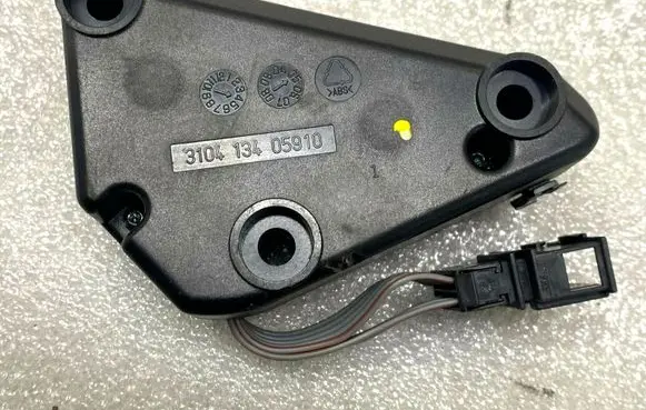 Volkswagen Golf V Sound amplifier 1K0035463D