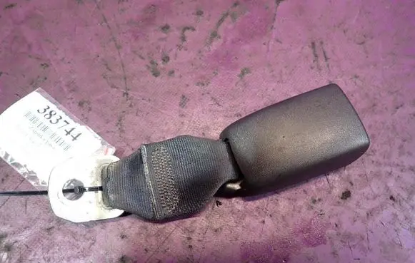 Toyota Aygo AB10 Front seatbelt buckle 