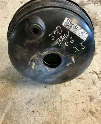 BMW X5 E53 Brake booster 6757706