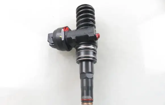 Skoda Fabia Mk1 (6Y) Fuel injector 0414720037 038130073AJ