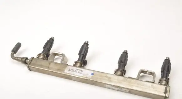Volvo V50 Fuel main line pipe 1S7GGA
