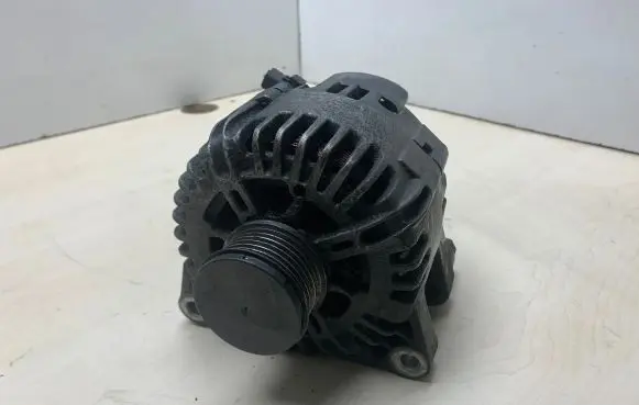 Citroen Berlingo Generator/alternator 9646321780 2543526A TG15C118