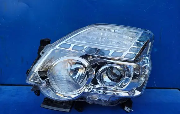 Nissan X-Trail T31 Headlight/headlamp 1850