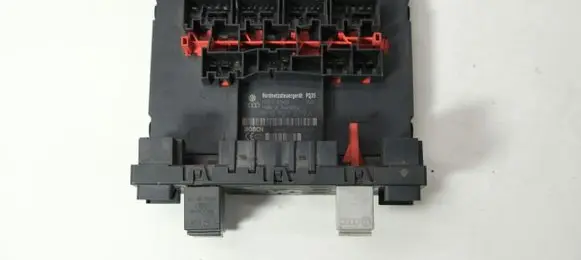 Audi A3 S3 8V Comfort/convenience module 8P0907279A