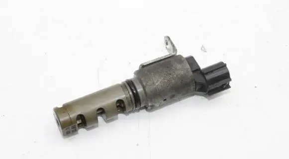 Lexus CT 200H Camshaft speed sensor 337010