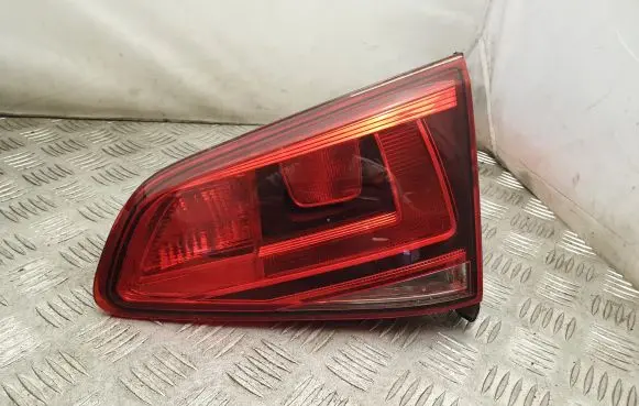 Volkswagen Golf VII Tailgate rear/tail lights 5G0945094AE