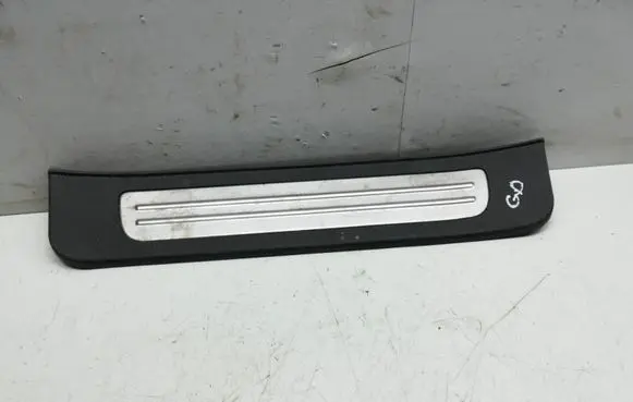 Hyundai Santa Fe Rear sill trim cover 858852B000