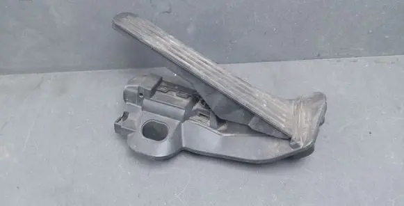 Skoda Octavia Mk2 (1Z) Accelerator throttle pedal 1K2721503M 6PV00874500