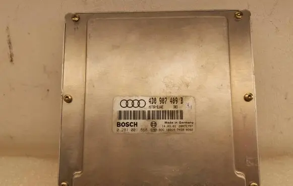 Audi A8 S8 D2 4D Engine control unit/module 4D0907409B 28RTE797 0281001868
