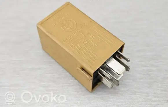 BMW 5 E60 E61 Other relay 8384505 61368384505