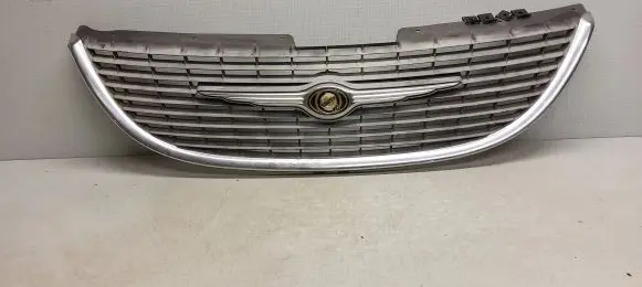 Chrysler Town & Country IV Front grill 4857292AA