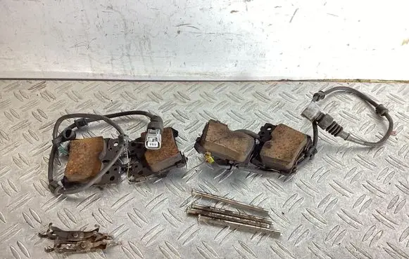 Lexus LS 460 - 600H Brake pads (rear) 