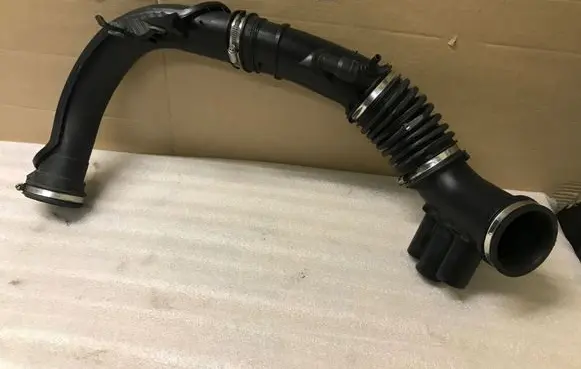 Volvo S60 Intercooler hose/pipe 31338561